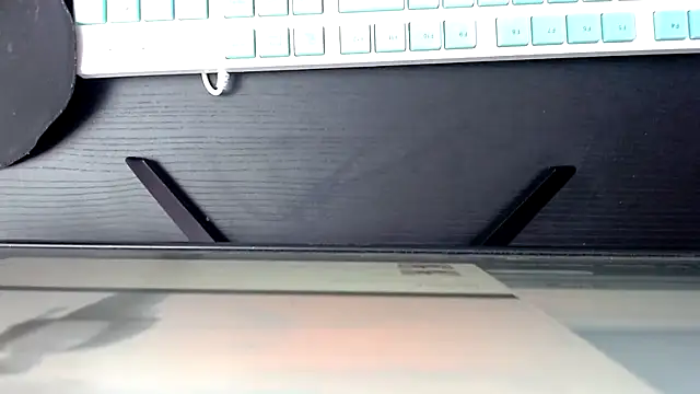 xoxo melany online show from 13, 1, 2026