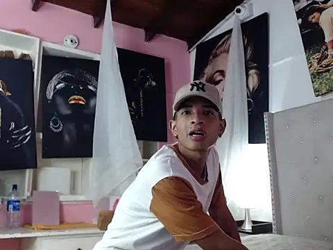 Snapshot of crissex3 chatting on 21, 2, 2026 crissex3 online show from 21, 2, 2026