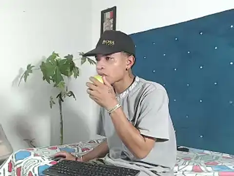 crissex3 online show from 5, 4, 2026