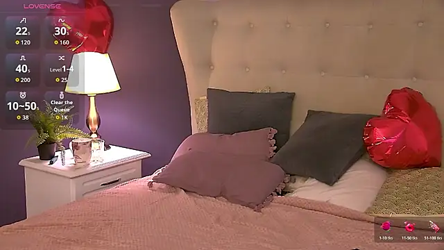 SeniGrandee online show from 12, 3, 2026