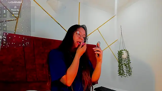 Julieta Lein  online show from 10, 1, 2026