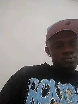 Snapshot of laperson chatting on 9, 7, 2026 laperson online show from 9, 7, 2026