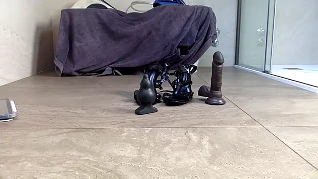 AsiaSlavePantyhosed online show from 20, 3, 2026