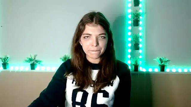 Sweeet Emilyy online show from 26, 11, 2025