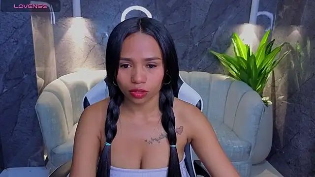 Sofia Tx  online show from 24, 11, 2025