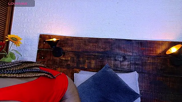 Amy Brunette online show from 26, 11, 2025