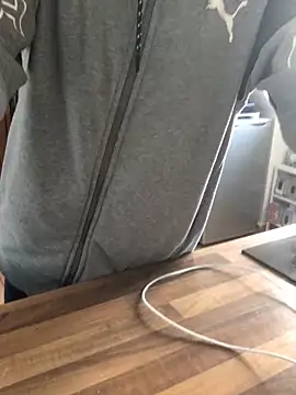 Spielzeugtwink online show from 31, 3, 2026