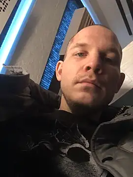 Spielzeugtwink online show from 13, 3, 2026