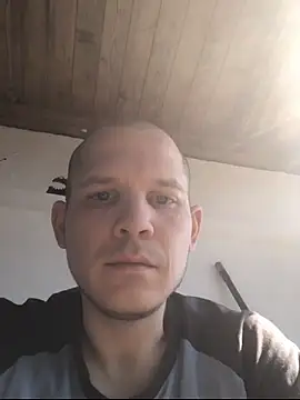 Spielzeugtwink online show from 11, 6, 2026