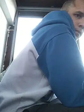 Spielzeugtwink online show from 20, 4, 2026