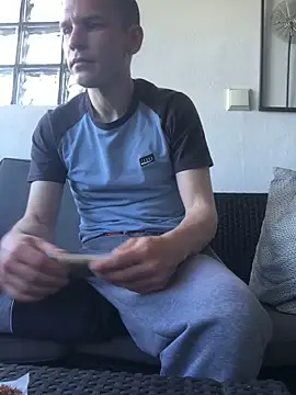 Spielzeugtwink online show from 25, 5, 2026