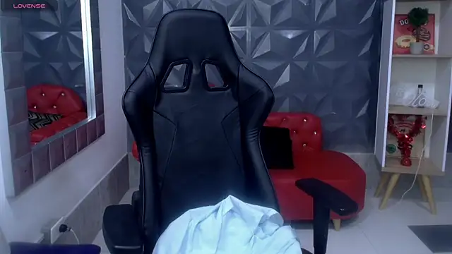 becky lynch 102 online show from 21, 11, 2025