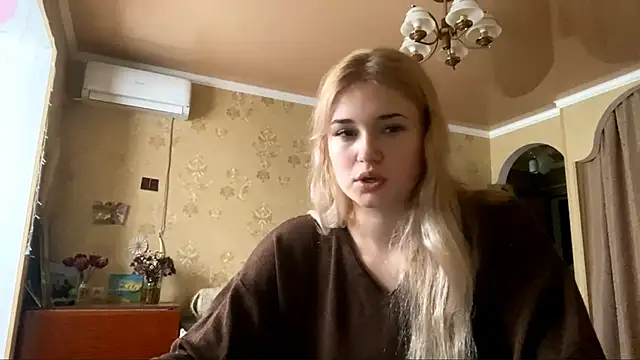 Malley Saunds online show from 4, 12, 2025