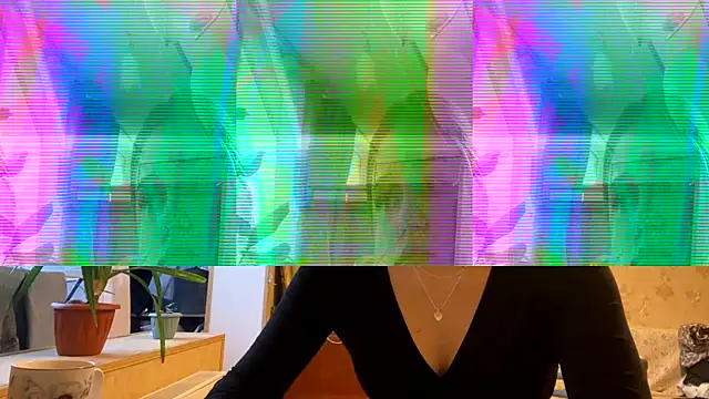 Malley Saunds online show from 3, 12, 2025