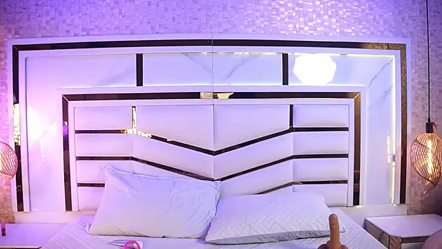 luciana agudelo online show from 22, 12, 2025