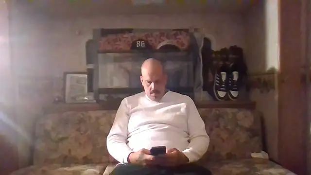 BigriskDaddy92 online show from 13, 2, 2026