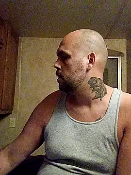 Snapshot of BigriskDaddy92 chatting on 2, 12, 2025 BigriskDaddy92 online show from 2, 12, 2025