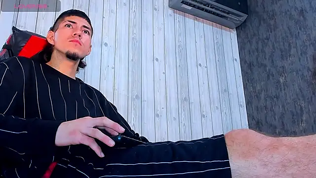 yeikoox online show from 28, 11, 2025