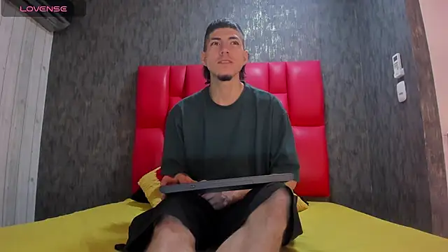 yeikoox online show from 24, 11, 2025