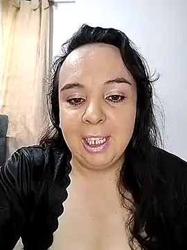 Ivonne 17 online show from 20, 11, 2025