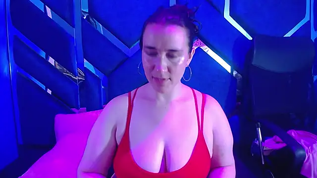 Carolaine Dh1 online show from 28, 11, 2025