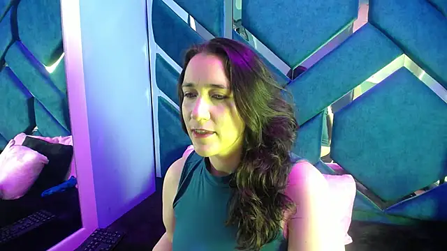 Carolaine Dh1 online show from 26, 11, 2025