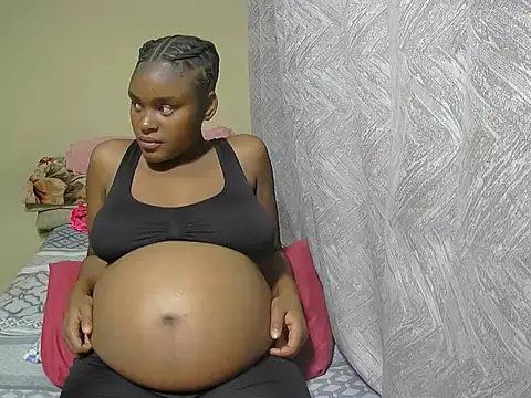 PregiiCaramellxx online show from 19, 11, 2025