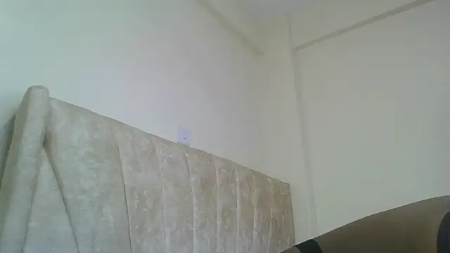 QueenCaramell online show from 25, 11, 2025