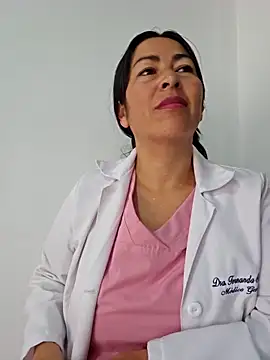 JustSamantha  online show from 4, 3, 2026