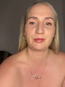 Snapshot of BootyQueenApril chatting on 12, 6, 2026 BootyQueenApril online show from 12, 6, 2026