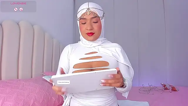 Amira-Zahra online show from 15, 6, 2026