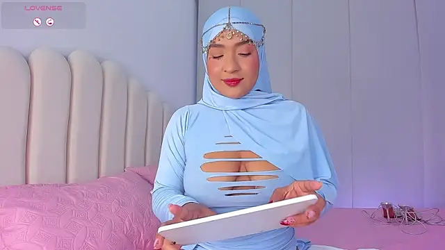 Amira-Zahra online show from 24, 6, 2026