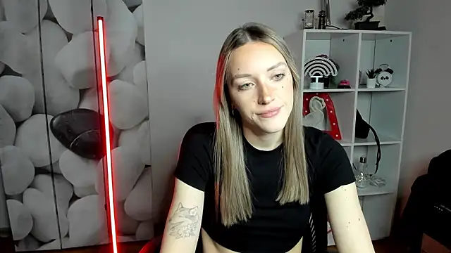 EvelynBlond online show from 8, 1, 2026