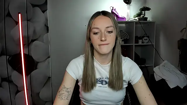 EvelynBlond online show from 15, 1, 2026