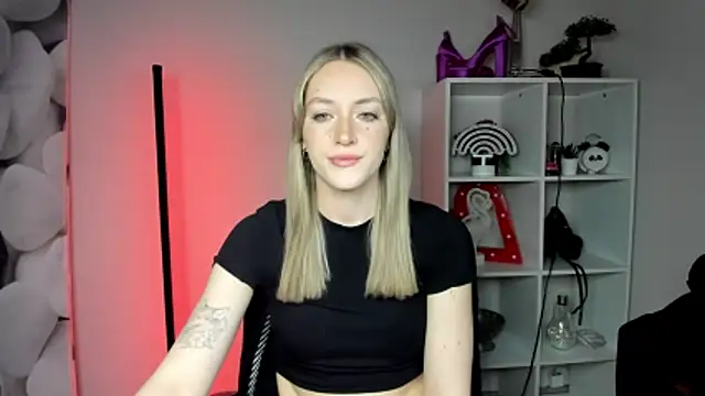 EvelynBlond online show from 23, 2, 2026