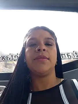 Layla-daring online show from 11, 4, 2026