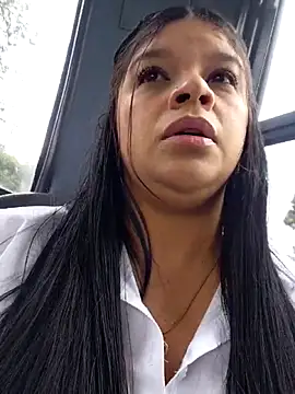 Layla-daring online show from 18, 4, 2026