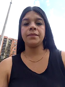 Layla-daring online show from 30, 5, 2026