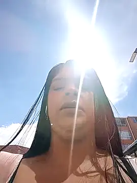 Layla-daring online show from 19, 3, 2026