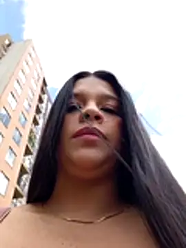 Layla-daring online show from 26, 6, 2026