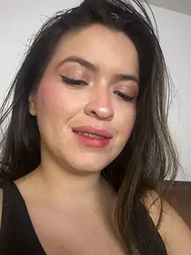 Snapshot of Little__Danni1 chatting on 21, 2, 2026 Little Danni1 online show from 21, 2, 2026