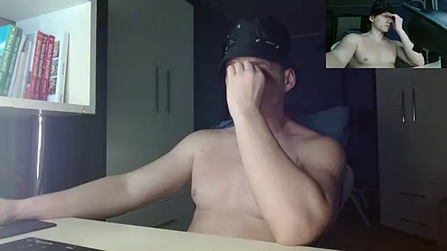 Poliglotjoe1 online show from 1, 12, 2025