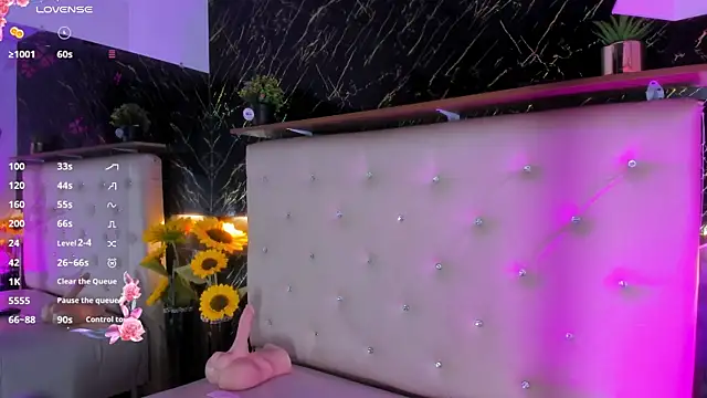 SaraLondon13 online show from 27, 11, 2025