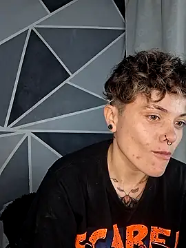 megan NL online show from 15, 12, 2025