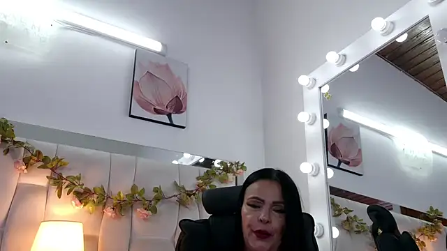 Victoria Gautherr online show from 17, 12, 2025