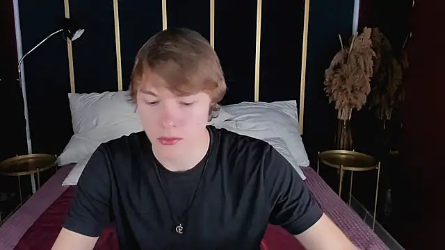 Snapshot of DonaldWoon chatting on 23, 11, 2025 DonaldWoon online show from 23, 11, 2025