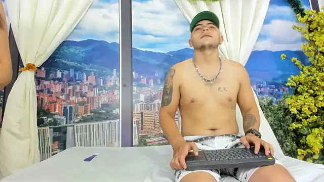 Snapshot of SabrinaAndEddy chatting on 2, 2, 2026 SabrinaAndEddy online show from 2, 2, 2026