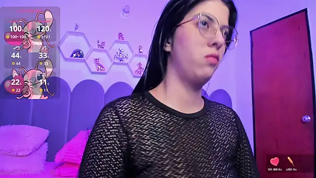 lunagomez24 online show from 14, 12, 2025