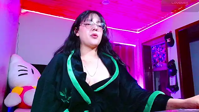 Snapshot of _MileyBerry chatting on 2, 3, 2026 MileyBerry online show from 2, 3, 2026