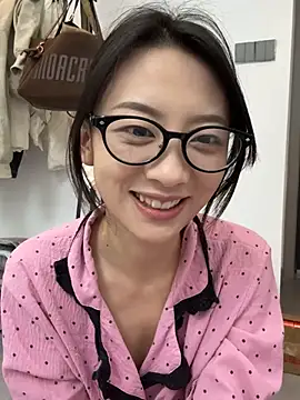 Jinmi125216 online show from 11, 4, 2026